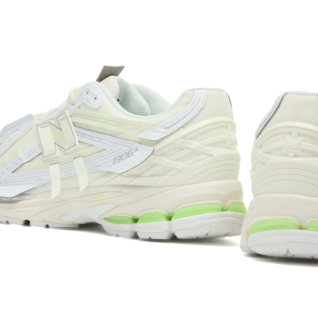 New Balance 1906A Sneaker White